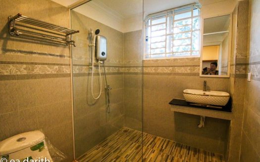 បន្ទប់ធំទូលាយសម្រាប់ជួល