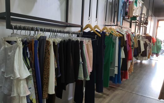 សេងហាងលក់សំលៀកបំពាក់ទាន់សម័យ