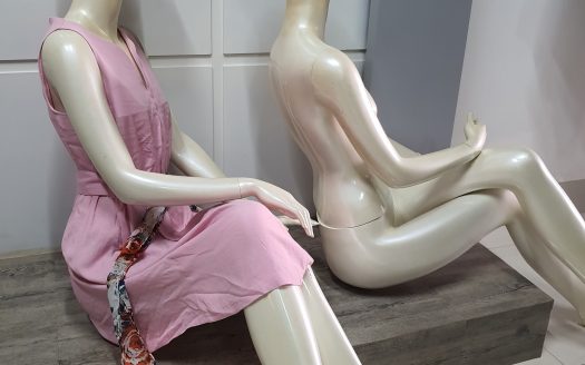 សេងហាងលក់សំលៀកបំពាក់ទាន់សម័យ